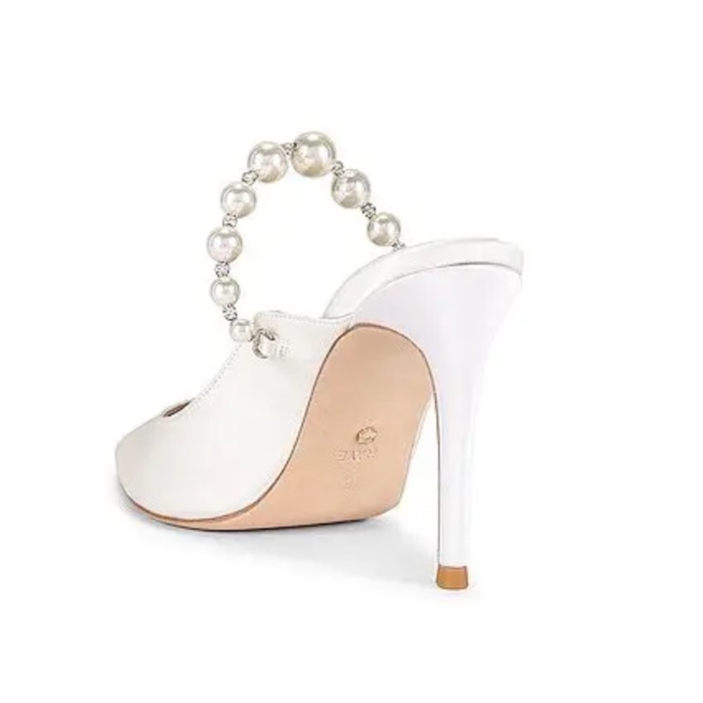 RAYE Reception Heel in Ivory - Picture 3 of 7
